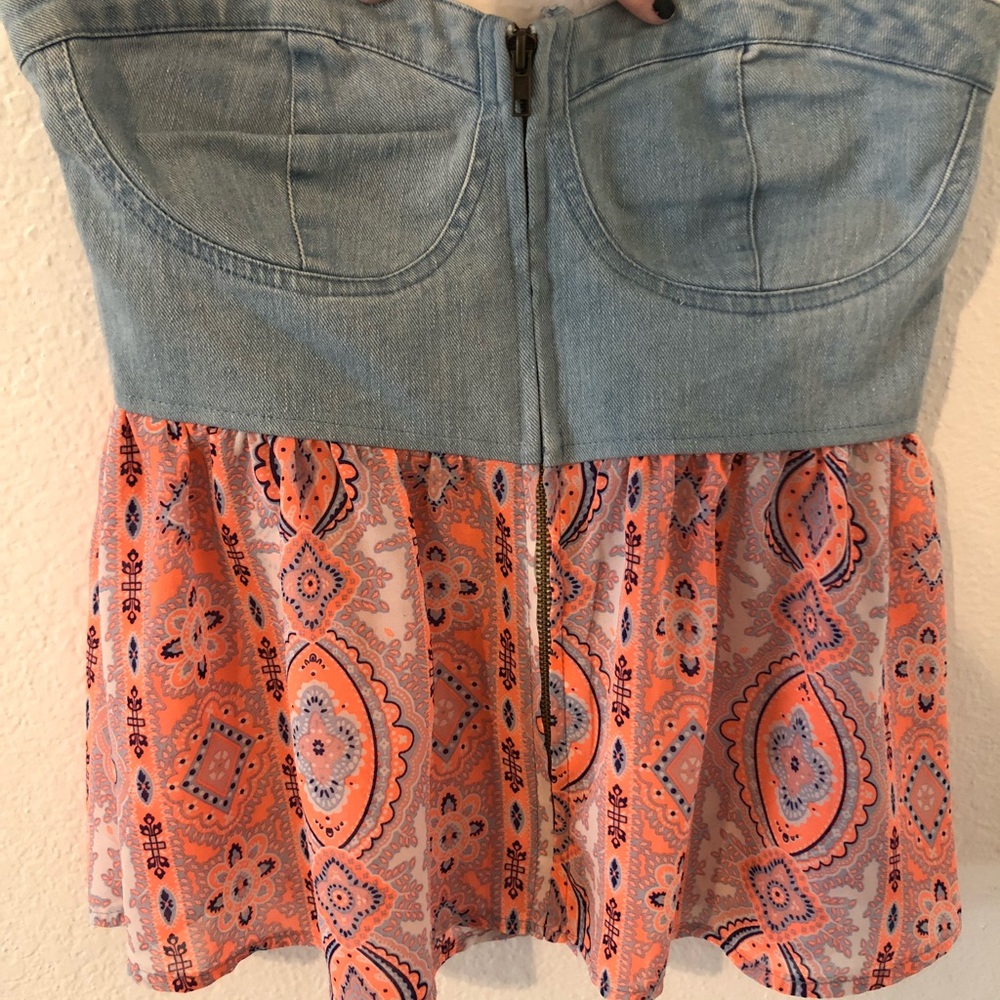 Strapless top